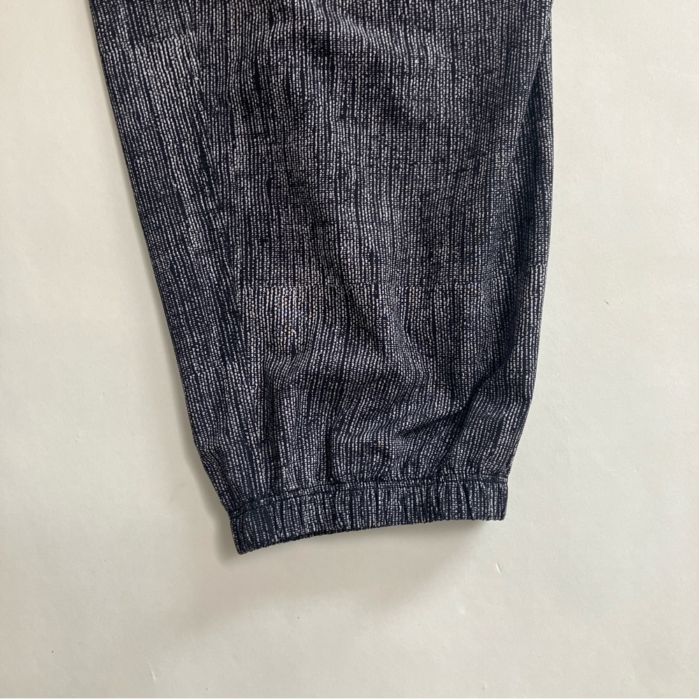 LULULEMON lightweight swish joggers - Picture 2 of 5